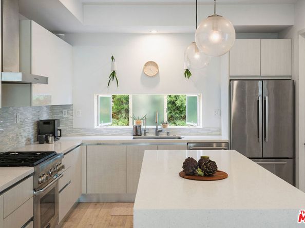 1752 Stoner Avenue, Los Angeles CA 90025