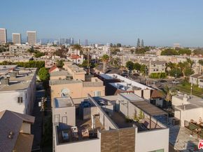 1752 Stoner Avenue, Los Angeles CA 90025