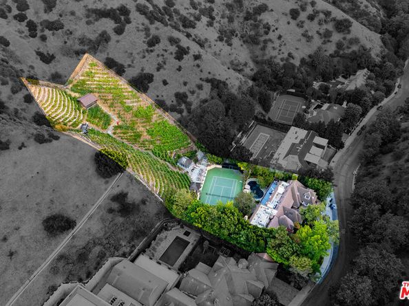 1460 Moraga Drive, Los Angeles CA 90049