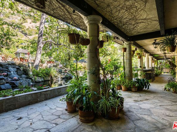 1460 Moraga Drive, Los Angeles CA 90049