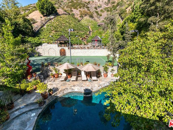 1460 Moraga Drive, Los Angeles CA 90049