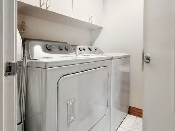326 Westminster Avenue 404, Los Angeles CA 90020