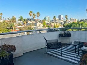 326 Westminster Avenue 404, Los Angeles CA 90020
