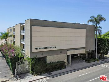 723 Palisades Beach Road