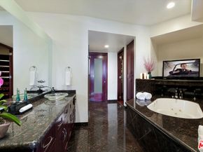 8835 Evanview Drive, Los Angeles CA 90069
