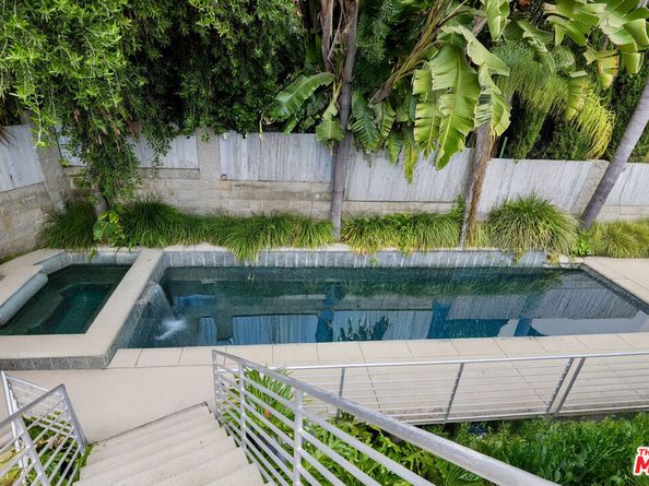 8835 Evanview Drive, Los Angeles CA 90069