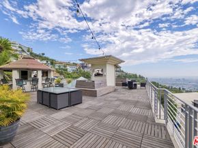 8835 Evanview Drive, Los Angeles CA 90069