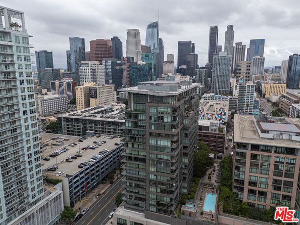 1100 S Hope Street 1501, Los Angeles CA 90015