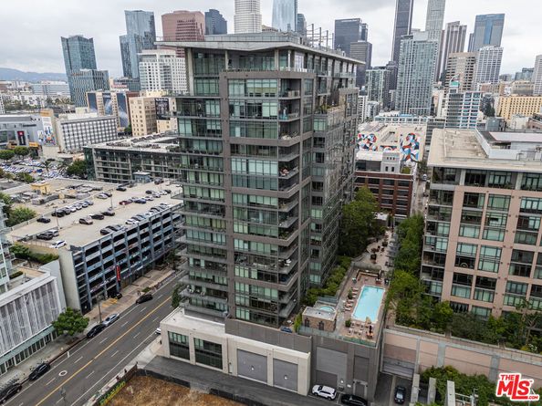 1100 S Hope Street 1501, Los Angeles CA 90015