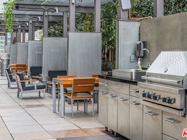1100 S Hope Street 1501, Los Angeles CA 90015