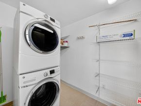 1100 S Hope Street 1501, Los Angeles CA 90015