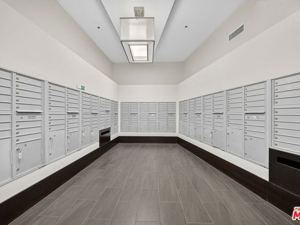 1100 S Hope Street 1501, Los Angeles CA 90015
