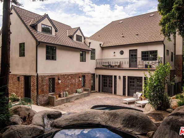 2246 N Edgemont Street, Los Angeles CA 90027