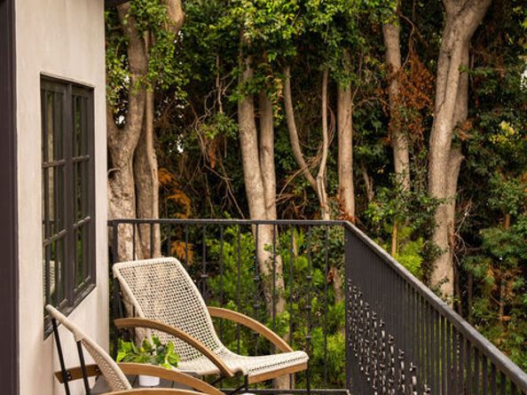 2246 N Edgemont Street, Los Angeles CA 90027