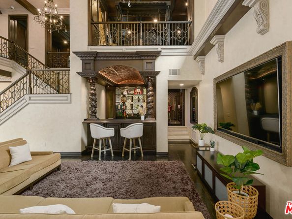 4705 Los Feliz Boulevard, Los Angeles CA 90027