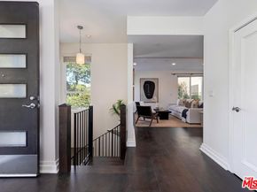 2512 28th Street 101, Santa Monica CA 90405