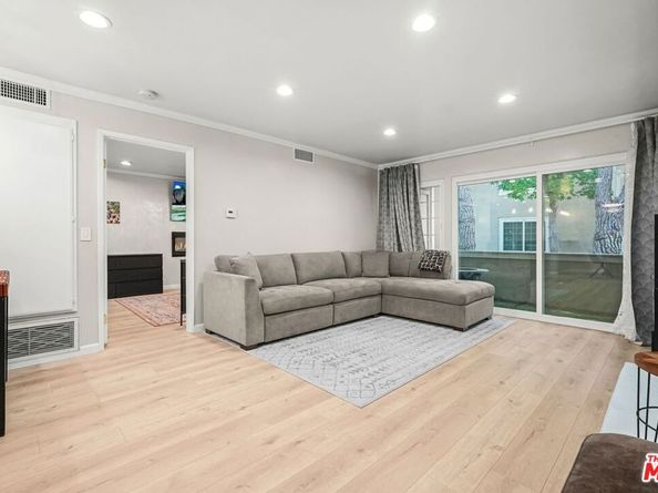 8726 Beckenham Lane A, Inglewood CA 90305
