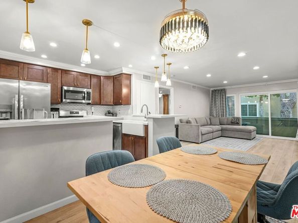 8726 Beckenham Lane A, Inglewood CA 90305