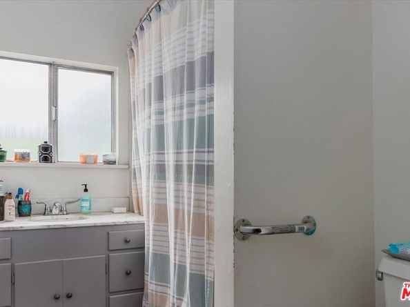 3115 Curts Avenue, Los Angeles CA 90034