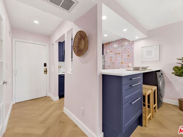 1351 N Orange Drive 106, Los Angeles CA 90028