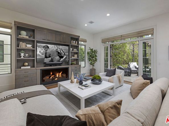 10210 Century Woods Drive, Los Angeles CA 90067