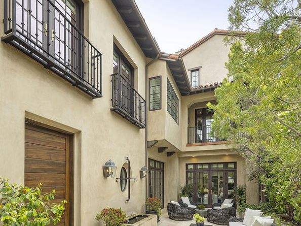 10210 Century Woods Drive, Los Angeles CA 90067