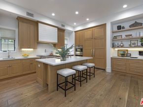 10210 Century Woods Drive, Los Angeles CA 90067