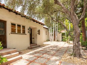 7464 Hillside Avenue, Los Angeles CA 90046