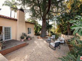 828 S Sunset Canyon Drive, Burbank CA 91501