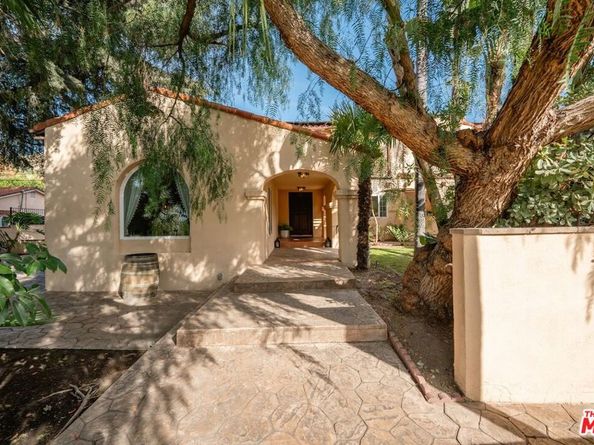 828 S Sunset Canyon Drive, Burbank CA 91501