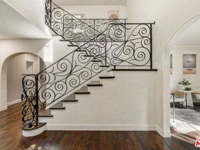 828 S Sunset Canyon Drive, Burbank CA 91501