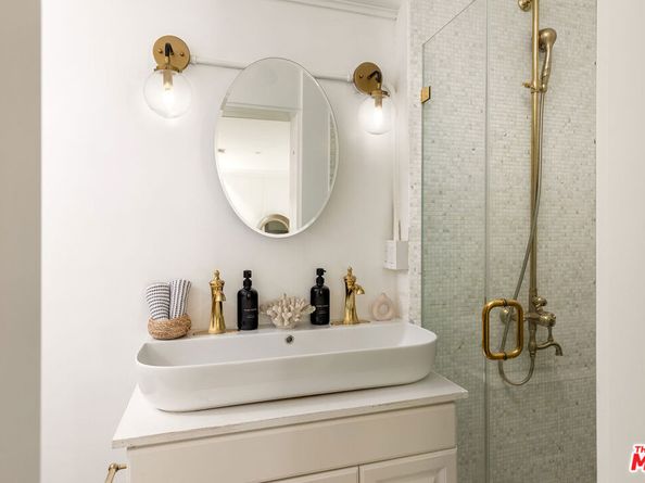 2020 Rosilla Place, Los Angeles CA 90046