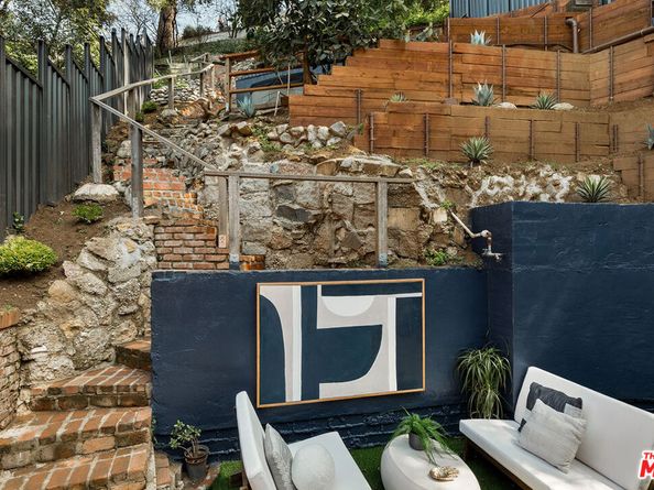 2020 Rosilla Place, Los Angeles CA 90046