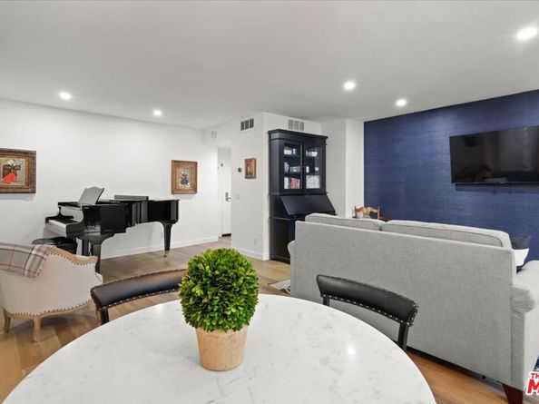 7250 Franklin Avenue 101, Los Angeles CA 90046