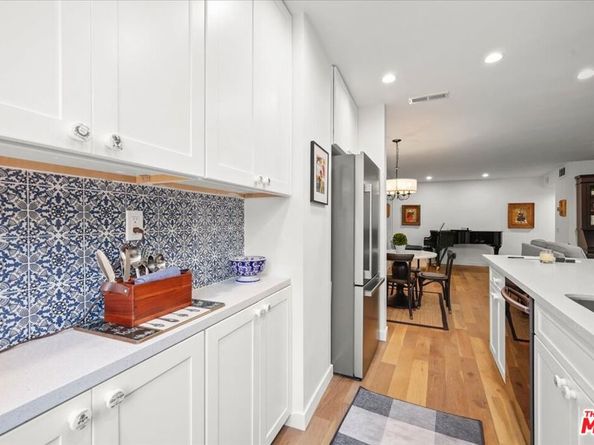 7250 Franklin Avenue 101, Los Angeles CA 90046