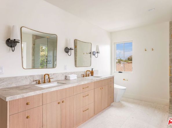2455 23rd Street, Santa Monica CA 90405