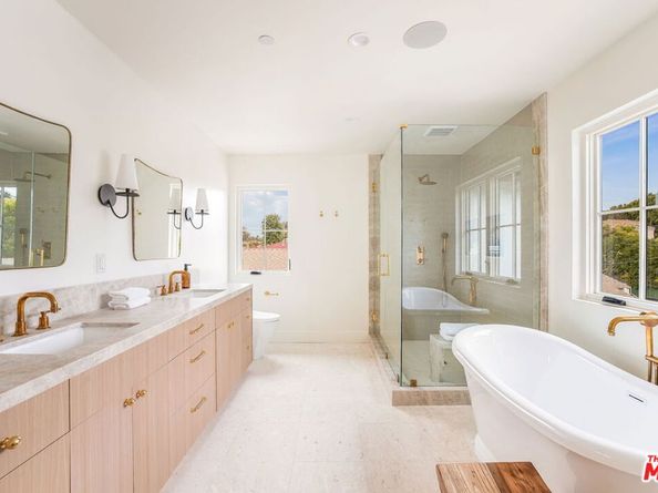 2455 23rd Street, Santa Monica CA 90405