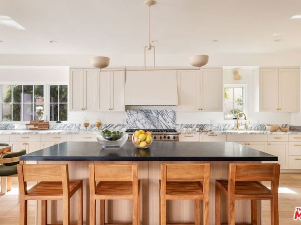 2455 23rd Street, Santa Monica CA 90405