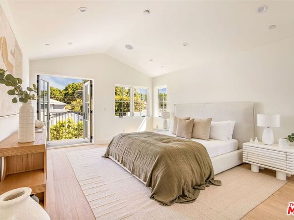 2455 23rd Street, Santa Monica CA 90405