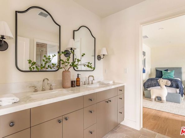 2455 23rd Street, Santa Monica CA 90405