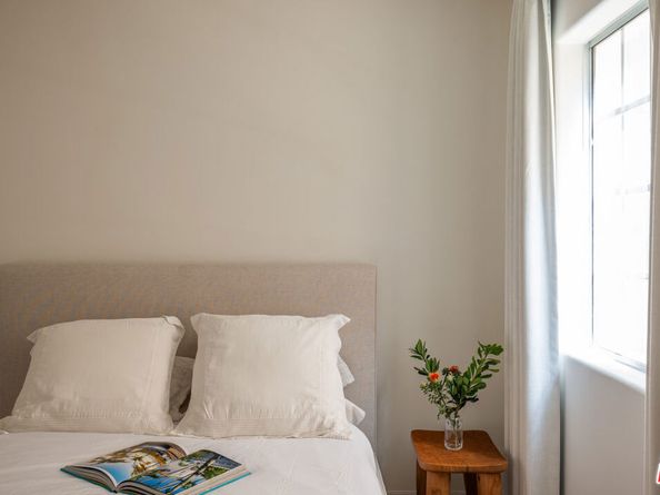 146 S Clark Drive 101, West Hollywood CA 90048