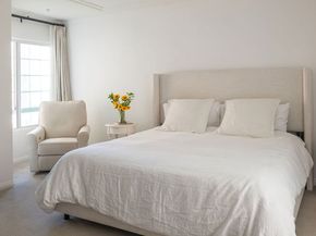 146 S Clark Drive 101, West Hollywood CA 90048