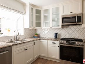 146 S Clark Drive 101, West Hollywood CA 90048