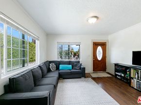 2821 S Sycamore Avenue, Los Angeles CA 90016
