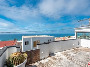 3204 Crest Drive, Manhattan Beach CA 90266