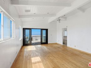 3204 Crest Drive, Manhattan Beach CA 90266