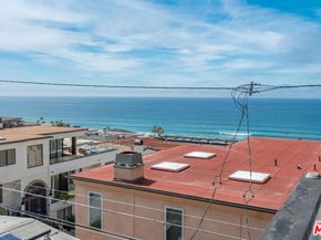 3204 Crest Drive, Manhattan Beach CA 90266