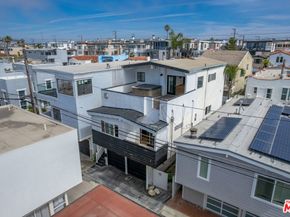 3204 Crest Drive, Manhattan Beach CA 90266