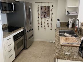13700 Marina Pointe Drive 1126, Marina Del Rey CA 90292