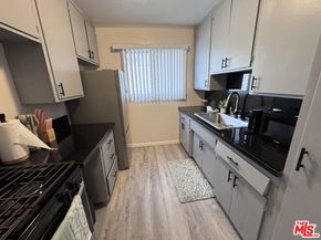 8436 Blackburn Avenue, Los Angeles CA 90048